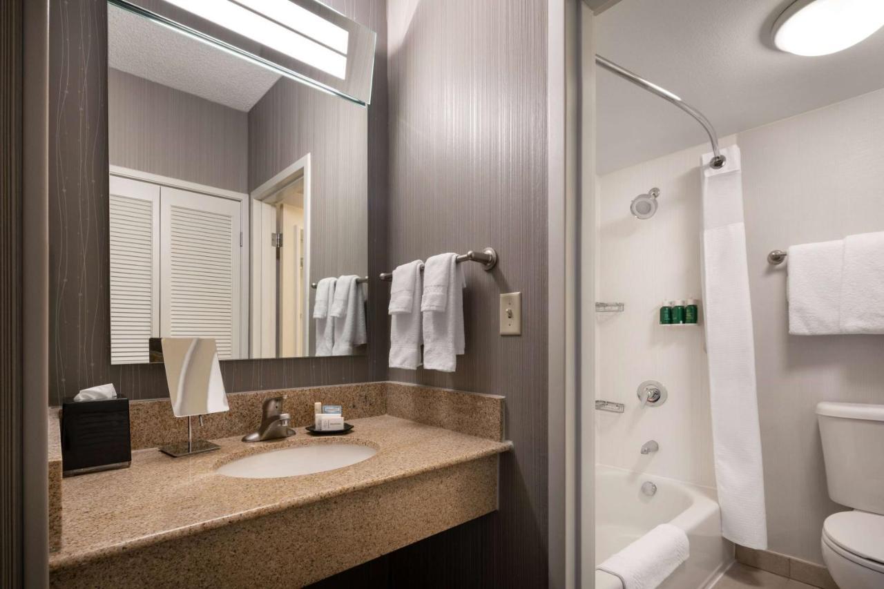 Sonesta Select Phoenix Camelback Exterior photo